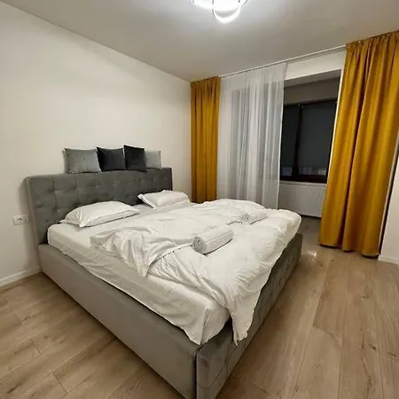Ultracentral Luxury Apartament Apartment
